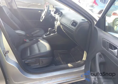 2014 Volkswagen Jetta 1.8T Se from USA, damaged, VIN 3VWD17AJXEM232167